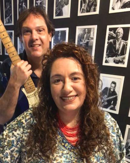 Aulas de música no Itaim Bibi, banda de blues, ensino de violão, guitarra, teclado, baixo